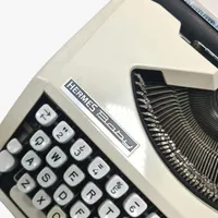 A photo of the Hermes Baby 1967 Typewriter 09